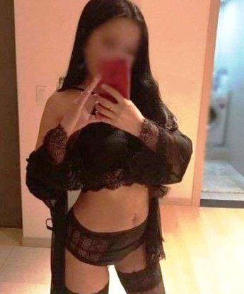 У меня много опыта, и я знаю, как доставить настоящее удовольствие.
Я предлагаю широкий спектр услуг, которые позволят тебе расслабиться и насладиться моментом. Мои возможности включают классический эскорт, секс по телефону, эротический массаж и многое другое.
Не забудь взглянуть на мои фото, чтобы увидеть, насколько я привлекательна.
У меня богатый опыт и отличные отзывы от моих клиентов, которые остаются довольными каждым моим визитом.
Я живу в Москве, готова встретиться с тобой в любом удобном месте. Не упусти шанс испытать незабываемые моменты со мной! 💋🔥 13828, 23 года